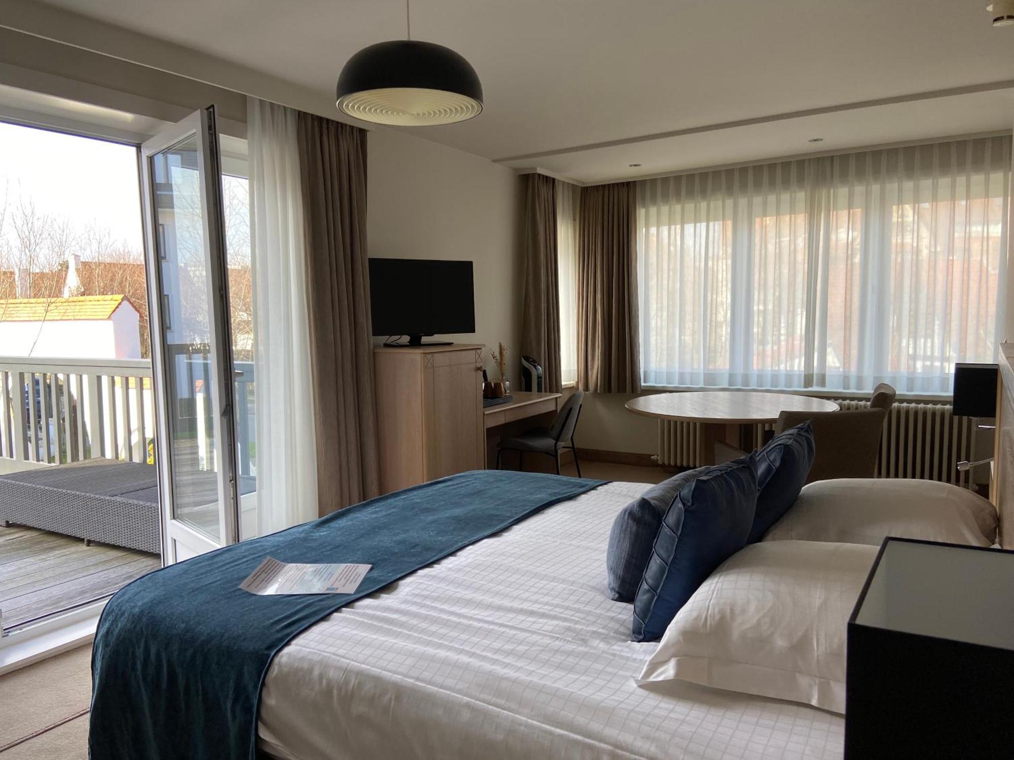Hotel Les Arcades Knokke-Heist Exterior foto